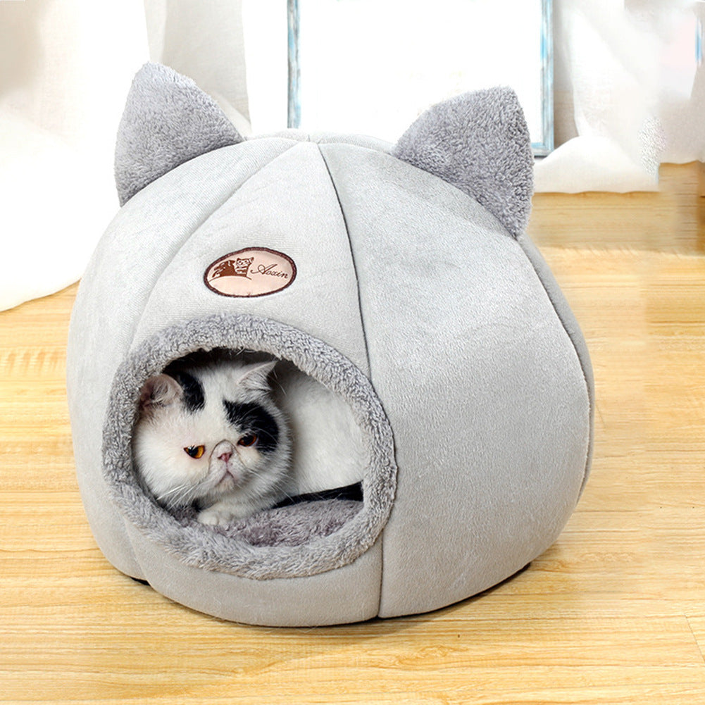 "Winter Cat Nest Enclosed Sofa"