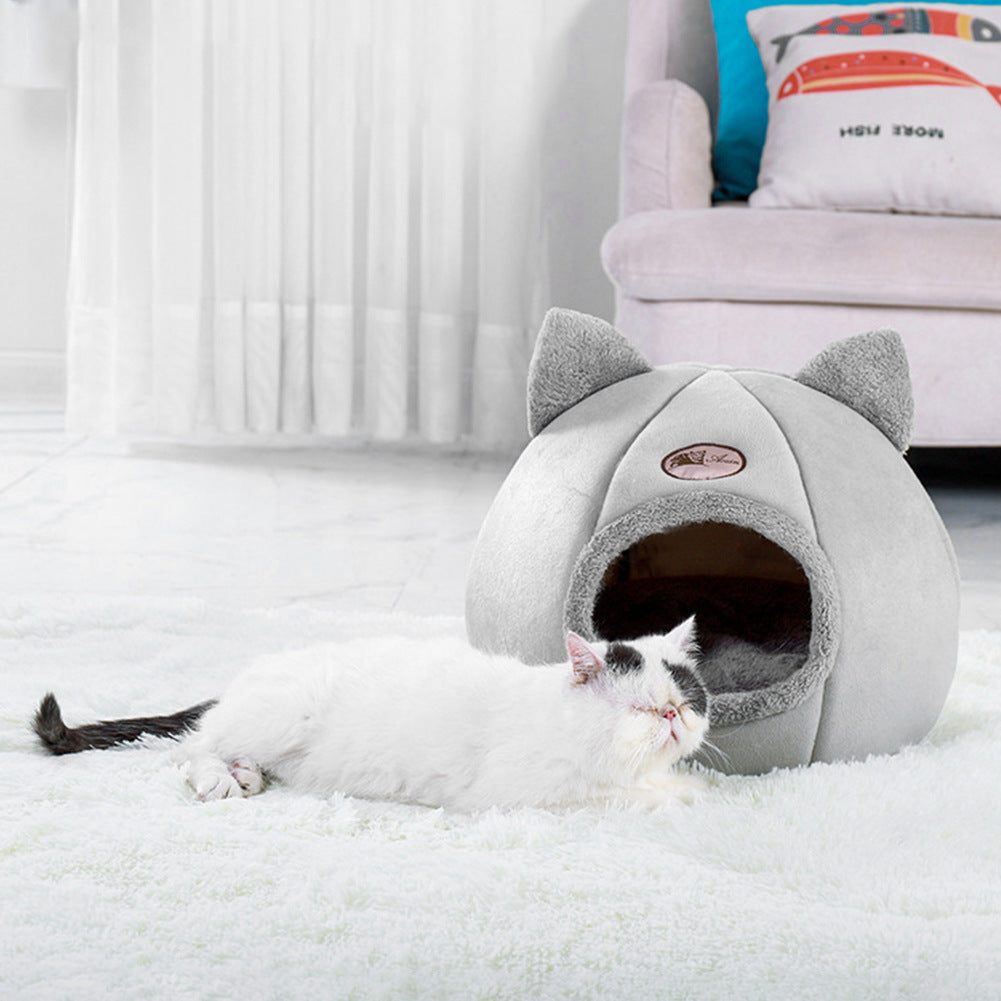 "Winter Cat Nest Enclosed Sofa"